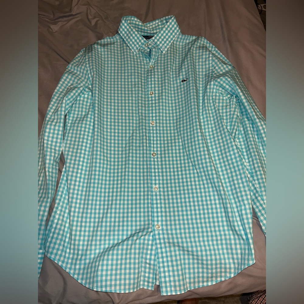 Blue and white preppy Vineyard Vines slim fit button-up size medium